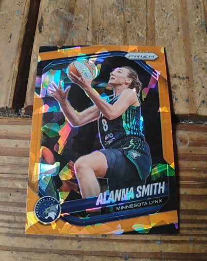 2024 Panini Prizm WNBA #111 Alanna Smith — front