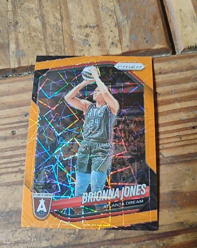 2025 Panini Prizm WNBA #107 Brionna Jones — front
