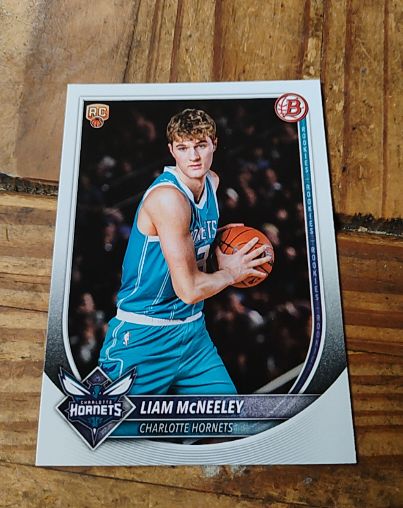 2025-26 Bowman #29 Liam McNeeley — front