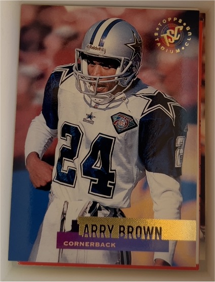 1995 Topps Stadium Club #334 Larry Brown — front