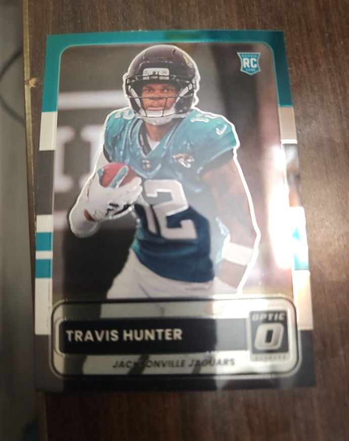 2025 Panini Donruss Optic #5 Travis Hunter — front