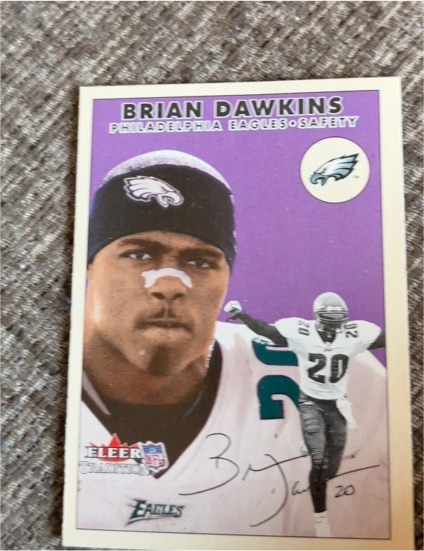 2000 Fleer Tradition #7 Brian Dawkins — front