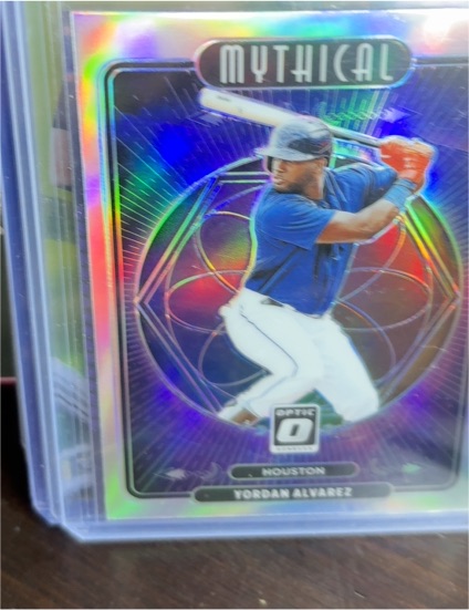 2021 Panini Donruss Optic #M18 Yordan Alvarez Mythical — front