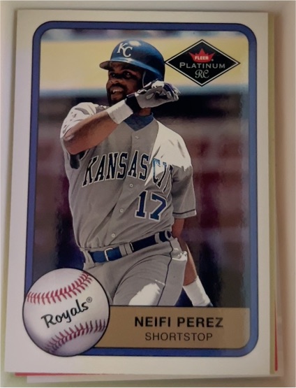 2001 Fleer Platinum #371 Neifi Perez — front