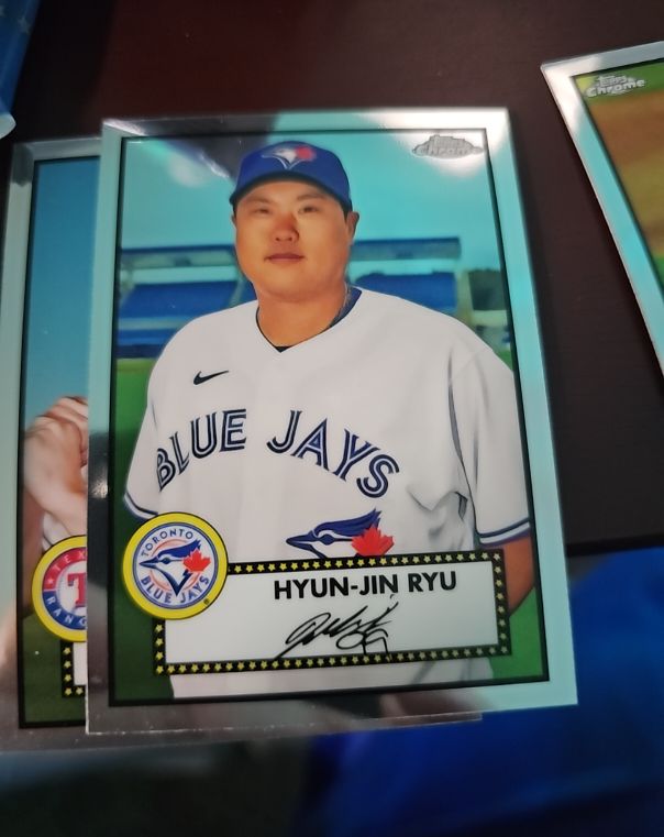 2021 Topps Chrome Platinum Anniversary #332 Hyun-Jin Ryu Toronto Blue Jays — front