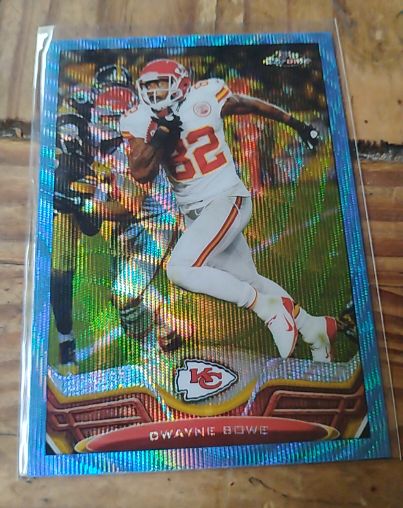 2013 Topps Chrome #212 Dwayne Bowe Blue Wave Refractor — front