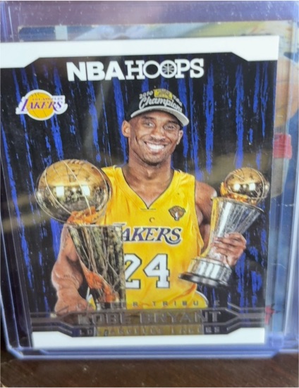 2017-18 Panini NBA Hoops #296 Kobe Bryant Career Tribute — front