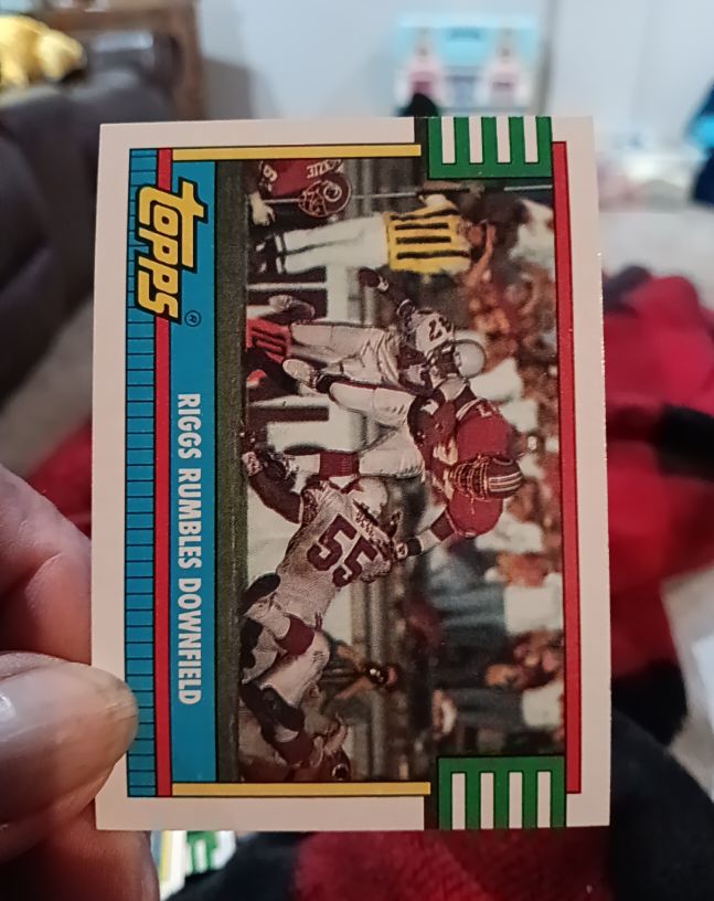 1990 Topps #524 Riggs Rumbles Downfield Gerald Riggs — front