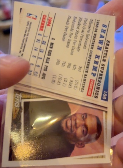 1994 Topps #186 Shawn Kemp — front