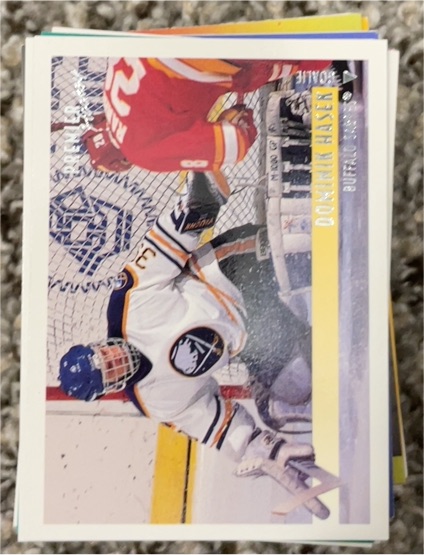 1990 Upper Deck #8 Dominik Hasek — front