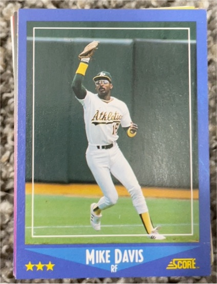 1988 Score #211 Mike Davis — front