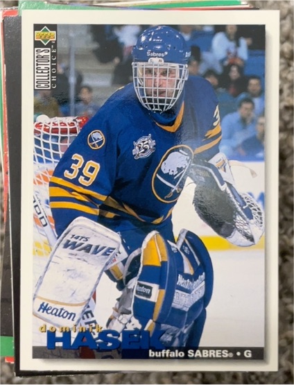 1995-96 Upper Deck Collector's Choice #258 Dominik Hasek — front