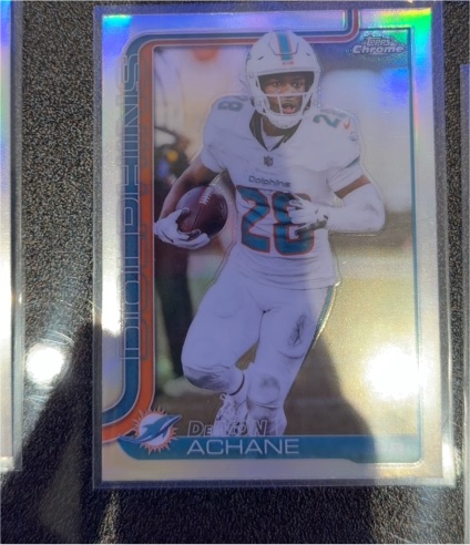 2025 Topps Chrome #188 De'Von Achane — front