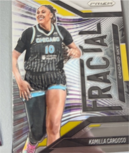 2025 Panini Prizm WNBA #10 Kamilla Cardoso Fractal — front