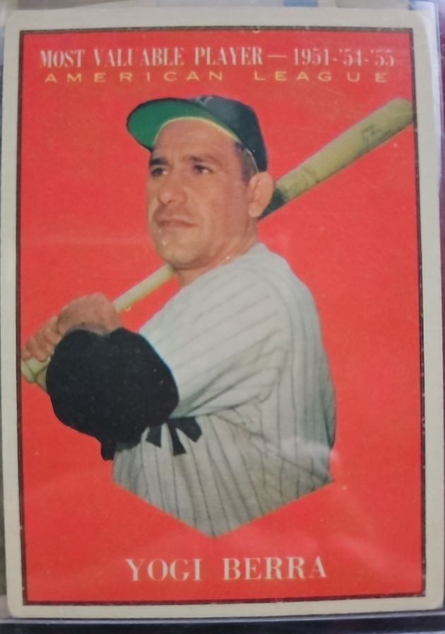 1961 Topps #472 Yogi Berra Most Valuable Player — front