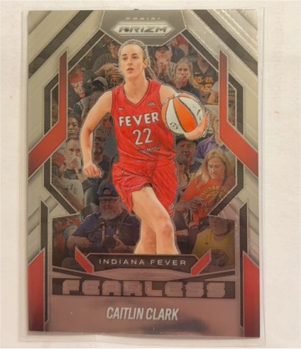 2025 Panini Prizm WNBA #7 Caitlin Clark Fearless Insert — front