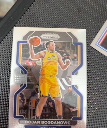 2021-22 Panini Prizm #67 Bojan Bogdanovic — front