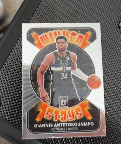 2021-22 Panini Donruss Optic #1 Giannis Antetokounmpo Winner Stays — front