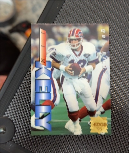 1995 Collector's Edge #19 Jim Kelly — front