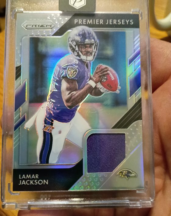 2018 Panini Prizm Premier Jerseys #PP-12 Lamar Jackson — front