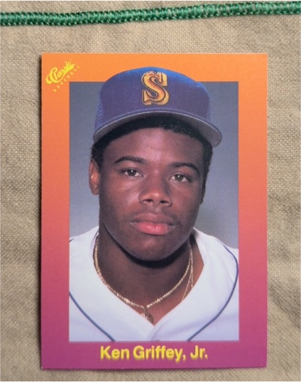 1989 Classic Update Orange #131 Ken Griffey Jr. — front