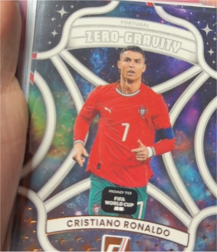 2025 Panini Donruss Road to FIFA World Cup Zero Gravity #7 Cristiano Ronaldo — front