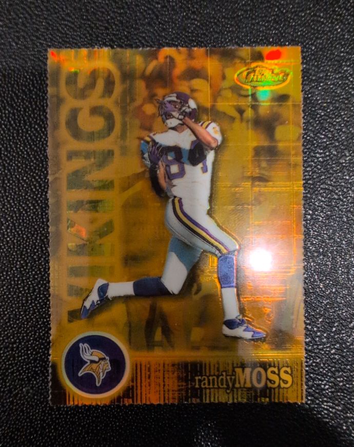 2000 Topps Finest #124 Randy Moss — front
