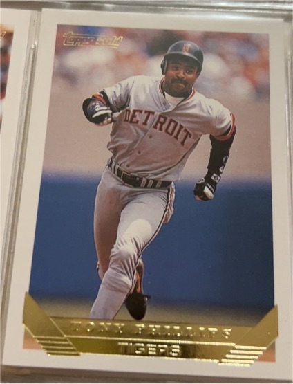 1993 Topps Gold #189 Tony Phillips — front
