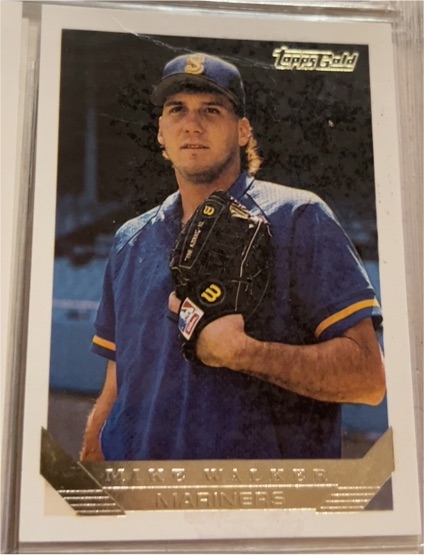1993 Topps Gold #825 Mike Walker — front