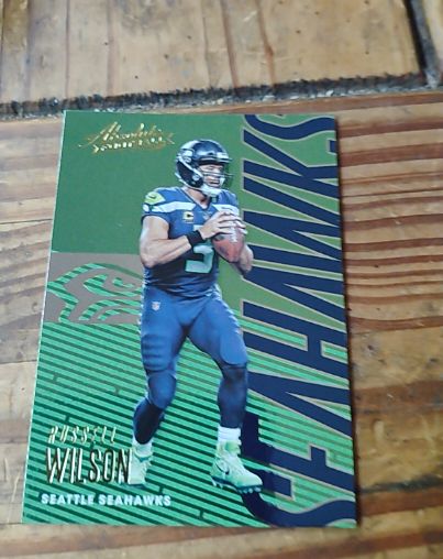 2018 Panini Absolute #89 Russell Wilson — front