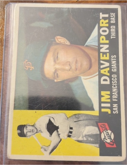 1960 Topps #154 Jim Davenport — front
