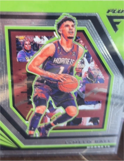 2022-23 Panini Flux #41 LaMelo Ball — front