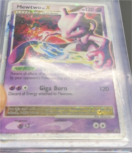 2008 Pokémon Diamond & Pearl #DP28 Mewtwo LV.X — front