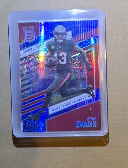 2022 Panini Donruss Elite #88 Mike Evans — front