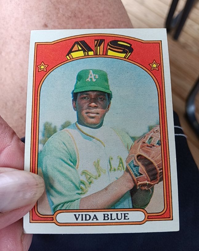 1972 Topps #169 Vida Blue — front