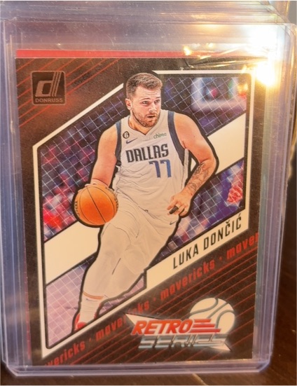 2023 Donruss Retro Series #15 Luka Doncic — front