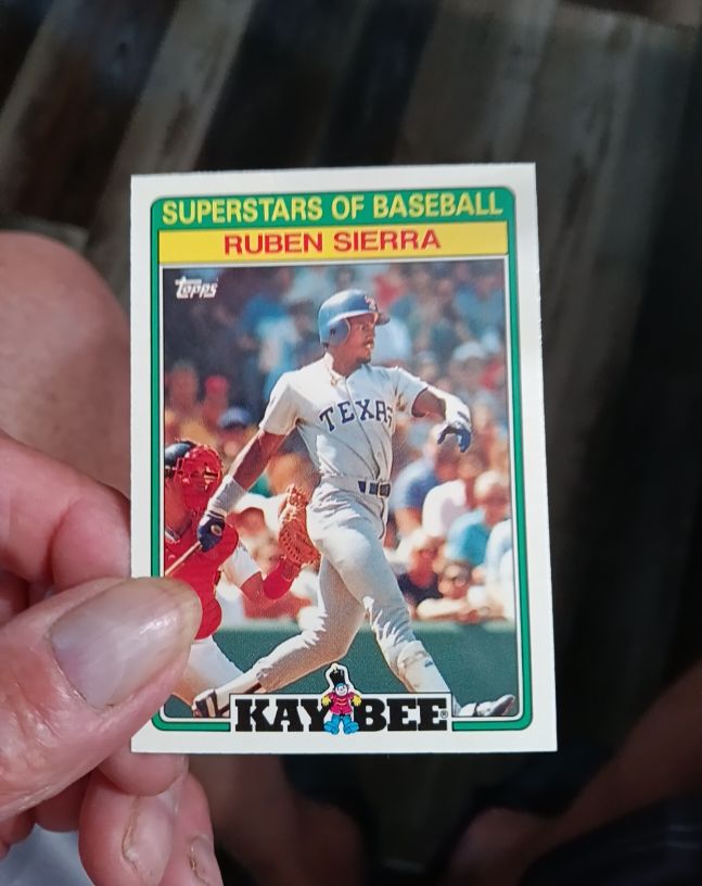 1988 Topps Kay-Bee Superstars of Baseball #28 Ruben Sierra — front