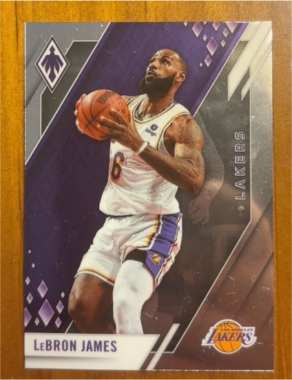 2021-22 Panini Chronicles Phoenix #672 LeBron James — front