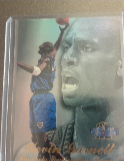 1997-98 Fleer Flair Showcase #4 Kevin Garnett — front