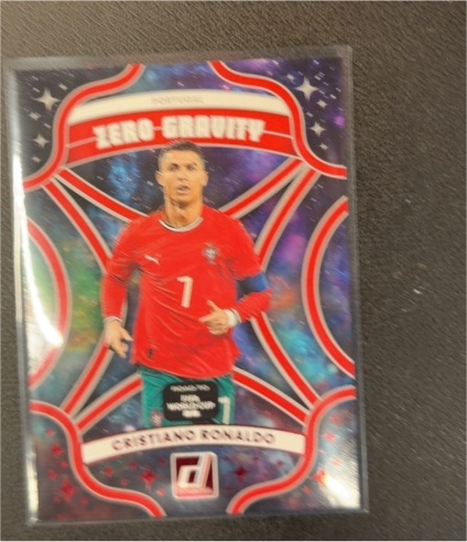 2025 Donruss Road To FIFA World Cup #20 Cristiano Ronaldo Zero Gravity Red — front