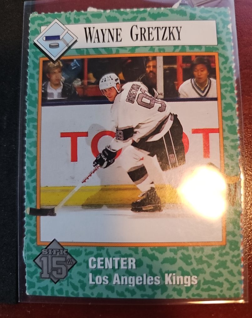 2004 Sports Illustrated for Kids #340 Wayne Gretzky — front