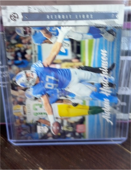 2022 Panini Chronicles Luminance #219 Aidan Hutchinson — front