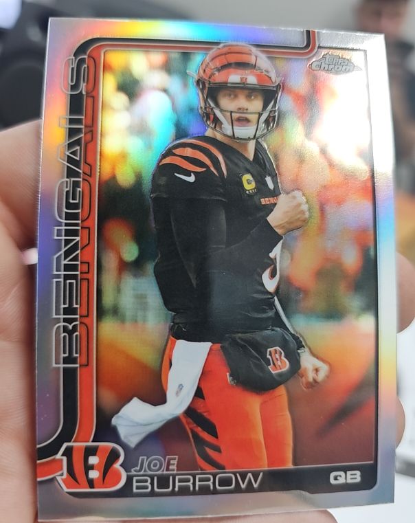 2025 Topps Chrome #61 Joe Burrow — front