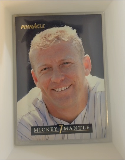 1992 Pinnacle #18 Mickey Mantle — front