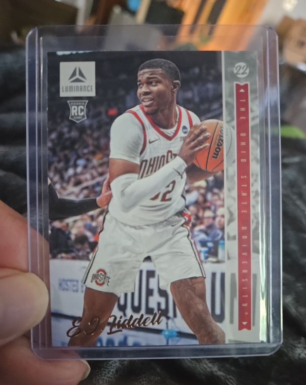 2022 Panini Chronicles Draft Picks Luminance #33 E.J. Liddell — front