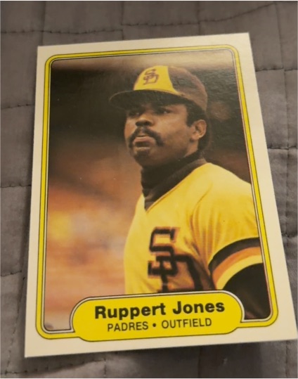 1982 Fleer #573 Ruppert Jones — front