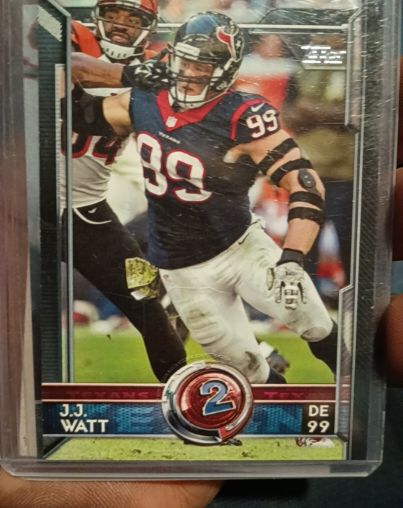 2015 Topps #331 J.J. Watt — front