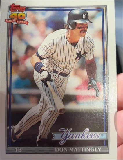 1991 Topps #100 Don Mattingly — front