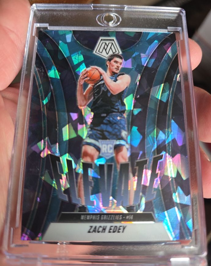 2024-25 Panini Mosaic #12 Zach Edey Elevate — front