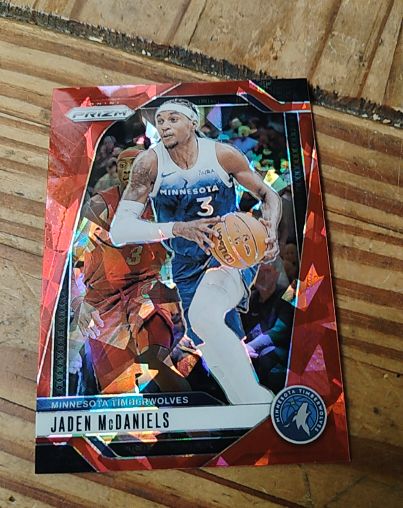 2024-25 Panini Prizm #175 Jaden McDaniels — front